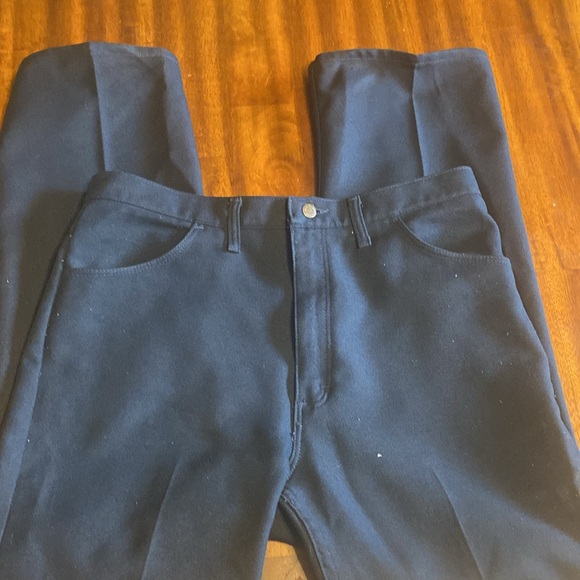 Men’s wrangler dress pants - Picture 2 of 3